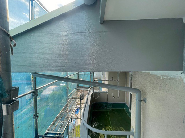 木部の破風の仕上げ